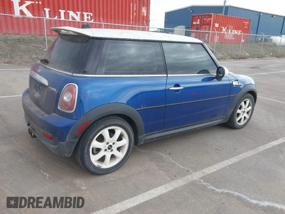 2007 MINI Hardtop S with VIN WMWMF73517TL88586, listed as a IAAI auction lot 41866845 with 181,706 mi miles and . Bid and sale history available at DreamBid. Image 4.