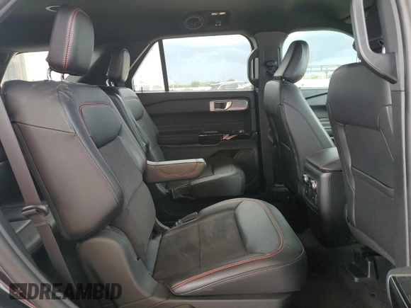 2024 Ford Explorer ST-Line с VIN 1FMSK7KH7RGA35746, выставлен на аукционе Copart как лот 61143375 с пробегом 15 731 миль миль и Списание • Salvage title. История ставок и продаж доступна на DreamBid. Изображение 11.