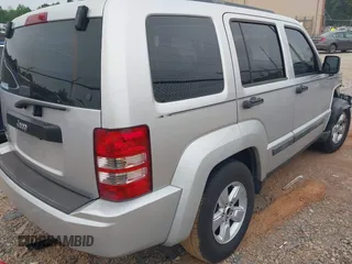 2012 Jeep Liberty Sport Latitude z VIN 1C4PJMAK6CW161974, wystawiony jako IAAI lot #42107863 z przebiegiem 157 912 mil mil oraz . Historia ofert i sprzedaży dostępna na DreamBid. Obrazek 4.