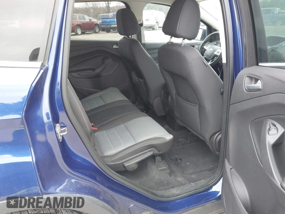 2013 Ford Escape SE z VIN 1FMCU9GX5DUD35239, wystawiony jako IAAI lot #41677245 z przebiegiem Nie podano mil oraz . Historia ofert i sprzedaży dostępna na DreamBid. Obrazek 8.