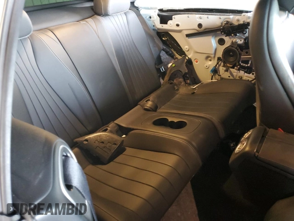 2019 Mercedes-Benz E 450 z VIN WDD1J6HBXKF108139, wystawiony jako Copart lot #58035605 z przebiegiem 44 987 mil mil oraz Szkoda całkowita • Salvage title. Historia ofert i sprzedaży dostępna na DreamBid. Obrazek 10.