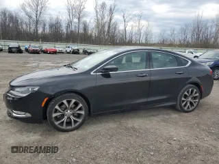 2015 Chrysler 200 C z VIN 1C3CCCEG6FN543638, wystawiony jako Copart lot #54553705 z przebiegiem 54 056 mil mil oraz Szkody całkowita. Historia ofert i sprzedaży dostępna na DreamBid. Obrazek 1.