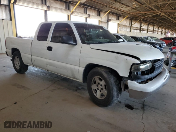 2000 Chevrolet Silverado 1500 with VIN 2GCEC19W0Y1310868, listed as a Copart auction lot 52819815 with 348,088 mi miles and Salvage Title. Bid and sale history available at DreamBid. Image 4.
