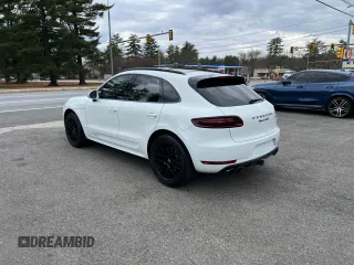 2018 Porsche Macan GTS with VIN WP1AG2A59JLB62195, listed as a Copart auction lot 50828585 with 161,285 mi miles and Clean Title. Bid and sale history available at DreamBid. Image 4.
