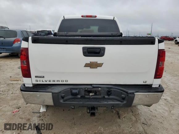 2009 Chevrolet Silverado 1500 LT with VIN 3GCEC23069G275627, listed as a Copart auction lot 44006045 with 240,024 mi miles and Clean Title. Bid and sale history available at carsss.com. Image 6.