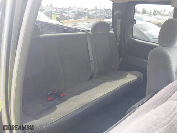 2006 Chevrolet Silverado 1500 LT1 with VIN 2GCEC19T361120940, listed as a IAAI auction lot 41902798 with 256,188 mi miles. Bid and sale history available at carsss.com. Image 8.