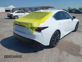 2024 Lexus IS 350 F Sport z VIN JTHGZ1B28R5076833, wystawiony jako IAAI lot #41967134 z przebiegiem 20 704 mil mil oraz . Historia ofert i sprzedaży dostępna na DreamBid. Obrazek 4.