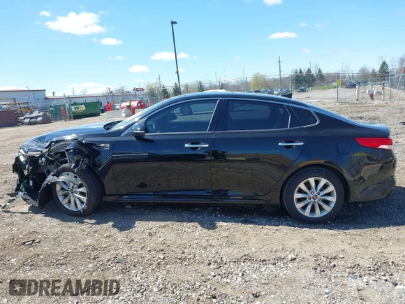 2018 Kia Optima EX with VIN 5XXGU4L38JG187309, listed as a IAAI auction lot 42017183 with 82,426 mi miles and . Bid and sale history available at carsss.com. Image 14.