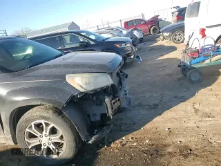2016 GMC Acadia SLT with VIN 1GKKRRKD8GJ135187, listed as a Copart auction lot 42197465 with 127,838 mi miles and Salvage Title. Bid and sale history available at carsss.com. Image 11.
