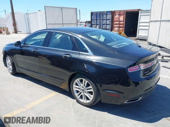 2014 Lincoln MKZ Hybrid z VIN 3LN6L2LU2ER830378, wystawiony jako IAAI lot #42207921 z przebiegiem 155 304 mil mil oraz . Historia ofert i sprzedaży dostępna na DreamBid. Obrazek 3.