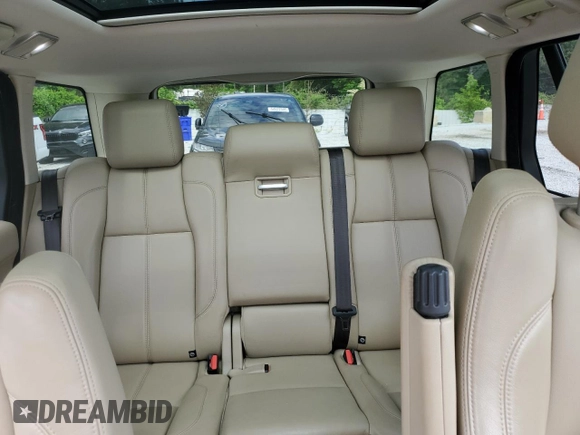 2016 Land Rover Range Rover z VIN SALGR2PF4GA288399, wystawiony jako Copart lot #54561645 z przebiegiem 79 917 mil mil oraz Tytuł czysty. Historia ofert i sprzedaży dostępna na DreamBid. Obrazek 10.