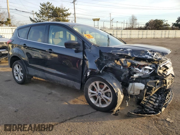 2019 Ford Escape SE with VIN 1FMCU0GD5KUB32527, listed as a Copart auction lot 43687295 with 0 mi miles and Salvage Title. Bid and sale history available at carsss.com. Image 4.
