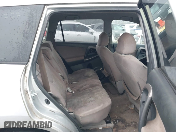 2007 Toyota RAV4 with VIN JTMZD35V875033116, listed as a IAAI auction lot 41631416 with 215,716 mi miles. Bid and sale history available at carsss.com. Image 8.