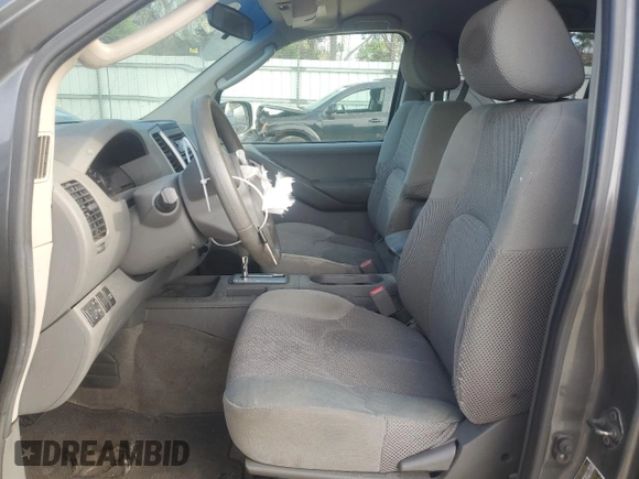 2009 Nissan Frontier SE z VIN 1N6AD09W69C423948, wystawiony jako Copart lot #50600545 z przebiegiem 221 181 mil mil oraz Czysty tytuł • Clean title. Historia ofert i sprzedaży dostępna na DreamBid. Obrazek 7.
