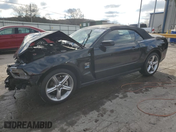 2010 Ford Mustang GT z VIN 1ZVBP8FH8A5138001, wystawiony jako Copart lot #81775734 z przebiegiem 90 489 mil mil oraz Szkoda całkowita • Salvage title. Historia ofert i sprzedaży dostępna na DreamBid. Obrazek 1.