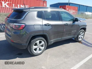 2018 Jeep Compass Altitude with VIN 3C4NJDBB3JT316425, listed as a IAAI auction lot 41923797 with 96,969 mi miles and . Bid and sale history available at carsss.com. Image 4.