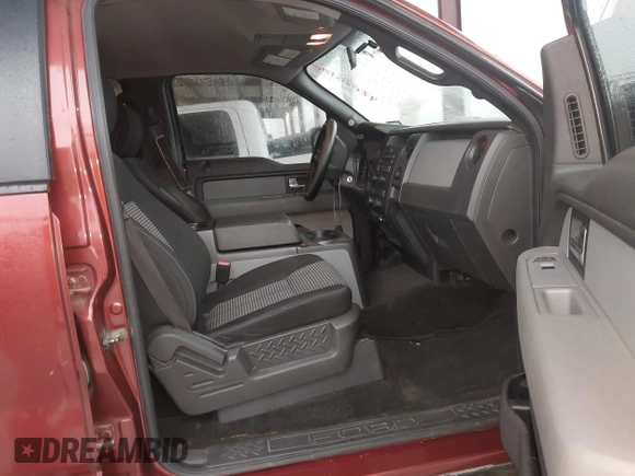 2014 Ford F-150 XL with VIN 1FTFW1CF1EKD58198, listed as a IAAI auction lot 42086106 with 401,943 mi miles. Bid and sale history available at carsss.com. Image 5.