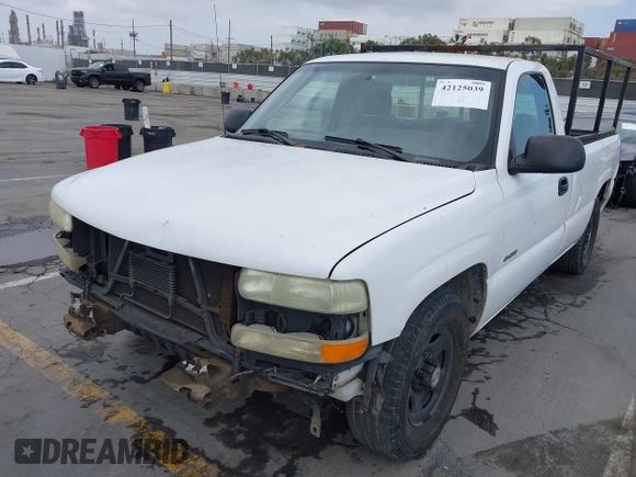 2002 Chevrolet Silverado 1500 Work Truck with VIN 1GCEC14V72E241181, listed as a IAAI auction lot 42125039 with 149,702 mi miles. Bid and sale history available at carsss.com. Image 6.