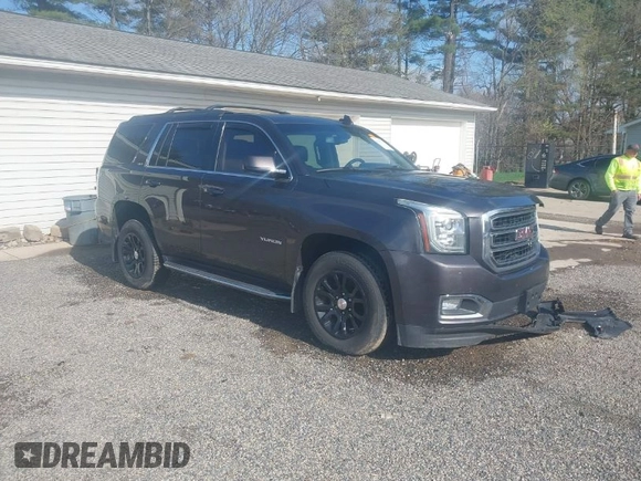 2016 GMC Yukon SLE with VIN 1GKS2AKC9GR273724, listed as a IAAI auction lot 41945761 with 141,425 mi miles. Bid and sale history available at carsss.com. Image 1.