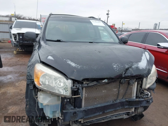 2008 Toyota RAV4 Ltd with VIN JTMZD31V986053909, listed as a IAAI auction lot 41488401 with 224,881 mi miles. Bid and sale history available at carsss.com. Image 13.