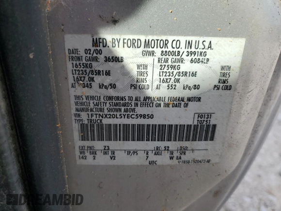 2000 Ford F-250 XL with VIN 1FTNX20L5YEC59850, listed as a Copart auction lot 43701075 with 434,882 mi miles and Clean title. Bid and sale history available at DreamBid. Image 13.