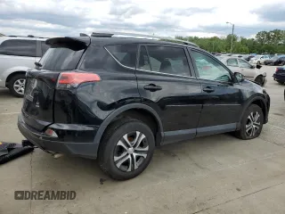 2018 Toyota RAV4 LE z VIN 2T3BFREV1JW739200, wystawiony jako Copart lot #57658435 z przebiegiem 76 956 mil mil oraz Szkoda całkowita • Salvage title. Historia ofert i sprzedaży dostępna na DreamBid. Obrazek 3.