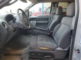 2004 Ford F-150 STX z VIN 1FTRX12WX4FA01069, wystawiony jako Copart lot #71503874 z przebiegiem 241 284 mil mil oraz Czysty tytuł • Clean title. Historia ofert i sprzedaży dostępna na DreamBid. Obrazek 7.