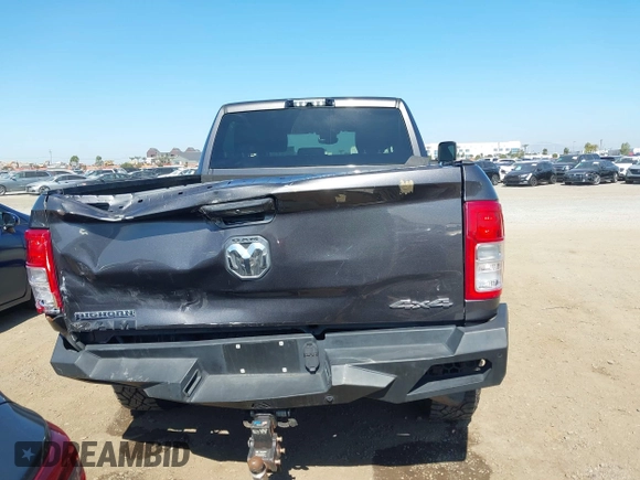 2019 Ram 2500 Lone Star с VIN 3C6UR5DL5KG607820, выставлен на аукционе IAAI как лот 41646952 с пробегом 115 983 миль миль и . История ставок и продаж доступна на DreamBid. Изображение 16.