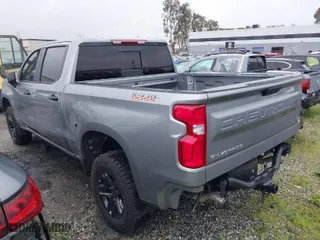 2024 Chevrolet Silverado 1500 LT Trail Boss with VIN 3GCUDFED8RG336847, listed as a IAAI auction lot 41502602 with 5,227 mi miles. Bid and sale history available at carsss.com. Image 3.