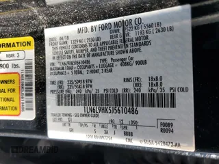 2018 Lincoln Continental Livery with VIN 1LN6L9HK5J5610486, listed as a Copart auction lot 52548204 with 184,245 mi miles and Salvage Title. Bid and sale history available at carsss.com. Image 12.