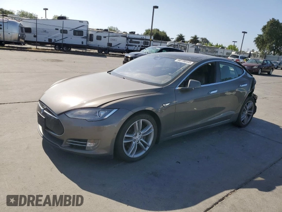 2016 Tesla Model S 90D with VIN 5YJSA1E2XGF133933, listed as a Copart auction lot 60736445 with 203,063 mi miles and Salvage title. Bid and sale history available at DreamBid. Image 1.