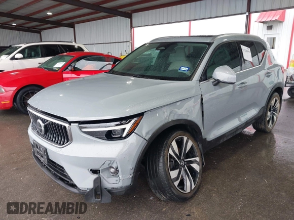 2024 Volvo XC40 с VIN YV4L12UFXR2348830, выставлен на аукционе IAAI как лот 41524099 с пробегом 26 374 миль миль и . История ставок и продаж доступна на DreamBid. Изображение 6.