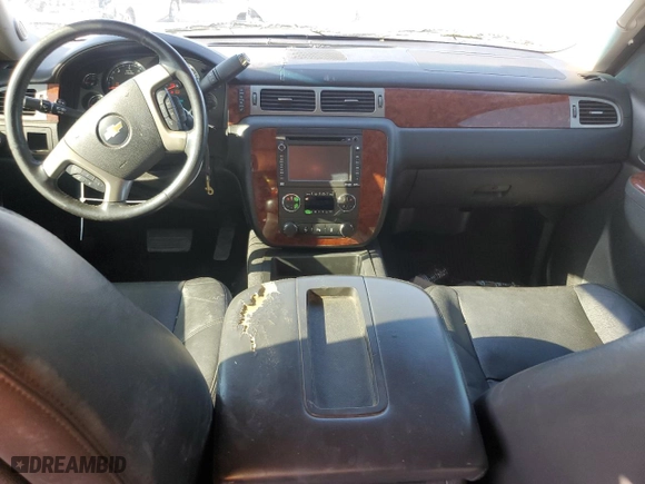 2012 Chevrolet Avalanche LTZ with VIN 3GNMCGE02CG303542, listed as a Copart auction lot 70041504 with 225,233 mi miles and Salvage Title. Bid and sale history available at carsss.com. Image 8.