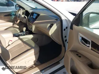 2014 Nissan Pathfinder SV with VIN 5N1AR2MN4EC626860, listed as a IAAI auction lot 42094147 with 275,819 mi miles. Bid and sale history available at carsss.com. Image 5.
