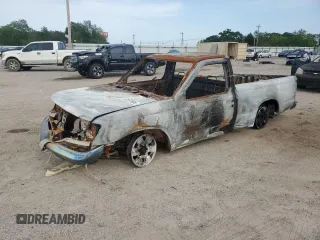 2000 Nissan Frontier XE z VIN 1N6DD21S3YC313598, wystawiony jako Copart lot #57357805 z przebiegiem Nie podano mil oraz Szkoda całkowita • Salvage title. Historia ofert i sprzedaży dostępna na DreamBid. Obrazek 1.