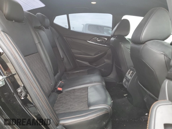 2019 Nissan Maxima Platinum z VIN 1N4AA6AV3KC368582, wystawiony jako Copart lot #42579395 z przebiegiem 197 427 mil mil oraz Szkoda całkowita • Salvage title. Historia ofert i sprzedaży dostępna na DreamBid. Obrazek 10.