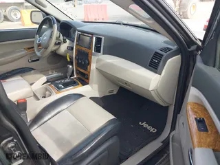 2009 Jeep Grand Cherokee Limited with VIN 1J8HR58P69C525608, listed as a IAAI auction lot 40745815 with 250,157 mi miles. Bid and sale history available at carsss.com. Image 5.