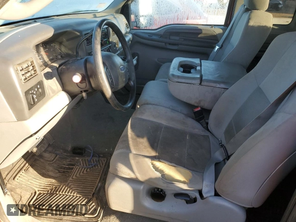 2004 Ford F-250 XL with VIN 1FTNX21L14EC45372, listed as a Copart auction lot 43745835 with 288,130 mi miles and Salvage title. Bid and sale history available at DreamBid. Image 7.