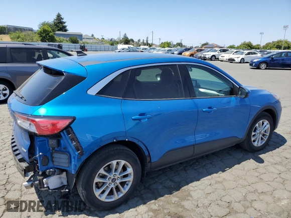 2020 Ford Escape SE with VIN 1FMCU0G6XLUB06394, listed as a Copart auction lot 60331935 with 16,135 mi miles and Salvage title. Bid and sale history available at DreamBid. Image 3.