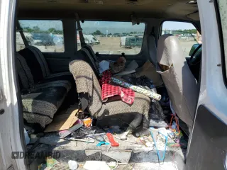 2002 Ford Econoline Passenger XL с VIN 1FBSS31L02HB56870, выставлен на аукционе Copart как лот 59566015 с пробегом 257 785 миль миль и Списание • Salvage title. История ставок и продаж доступна на DreamBid. Изображение 11.