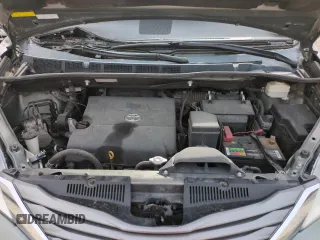 2013 Toyota Sienna XLE with VIN 5TDDK3DC1DS063127, listed as a Copart auction lot 58387015 with 196,574 mi miles and Salvage title. Bid and sale history available at DreamBid. Image 11.