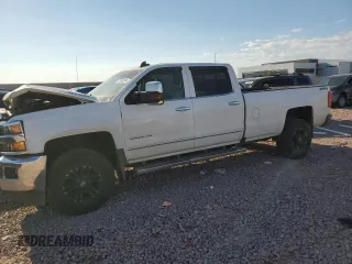 2018 Chevrolet Silverado 3500HD LTZ with VIN 1GC4K0CY6JF194092, listed as a Copart auction lot 70460254 with 152,235 mi miles and Salvage Title. Bid and sale history available at carsss.com. Image 1.