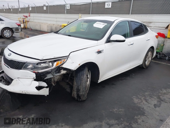 2016 Kia Optima LX z VIN 5XXGT4L37GG019740, wystawiony jako IAAI lot #41191720 z przebiegiem 134 390 mil mil oraz . Historia ofert i sprzedaży dostępna na DreamBid. Obrazek 17.