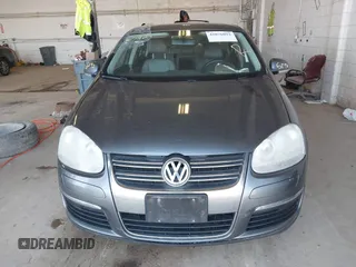 2008 Volkswagen Jetta SE with VIN 3VWRM71K78M027691, listed as a IAAI auction lot 42076092 with Not provided miles and . Bid and sale history available at DreamBid. Image 11.
