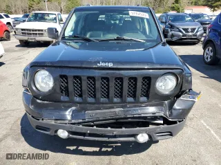 2016 Jeep Patriot Latitude with VIN 1C4NJRFB7GD725775, listed as a Copart auction lot 51952525 with 197,121 mi miles and Salvage Title. Bid and sale history available at carsss.com. Image 5.