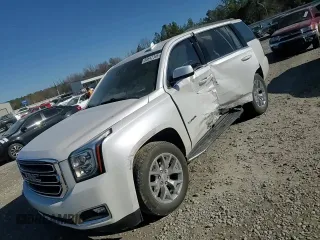 2017 GMC Yukon SLT with VIN 1GKS1BKC5HR337672, listed as a Copart auction lot 88647345 with 121,648 mi miles and Salvage Title. Bid and sale history available at carsss.com. Image 11.