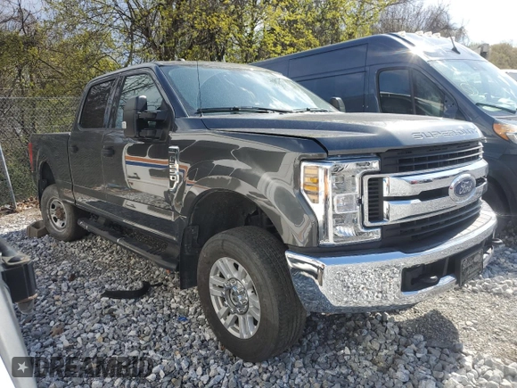2018 Ford Super Duty F-250 SRW XL with VIN 1FT7W2B66JEB00540, listed as a Copart auction lot 52626865 with 101,222 mi miles and Salvage Title. Bid and sale history available at carsss.com. Image 4.