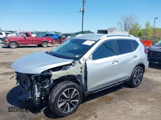 2019 Nissan Rogue SL with VIN 5N1AT2MV3KC781669, listed as a IAAI auction lot 42005947 with 85,461 mi miles. Bid and sale history available at carsss.com. Image 2.