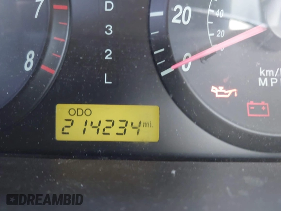 2004 Hyundai Elantra GLS z VIN KMHDN46D14U872427, wystawiony jako IAAI lot #42324636 z przebiegiem 214 234 mil mil oraz . Historia ofert i sprzedaży dostępna na DreamBid. Obrazek 7.