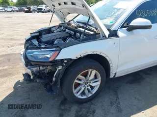 2022 Audi Q5 S line Premium z VIN WA1GAAFY3N2027603, wystawiony jako IAAI lot #42365889 z przebiegiem 53 868 mil mil oraz . Historia ofert i sprzedaży dostępna na DreamBid. Obrazek 6.